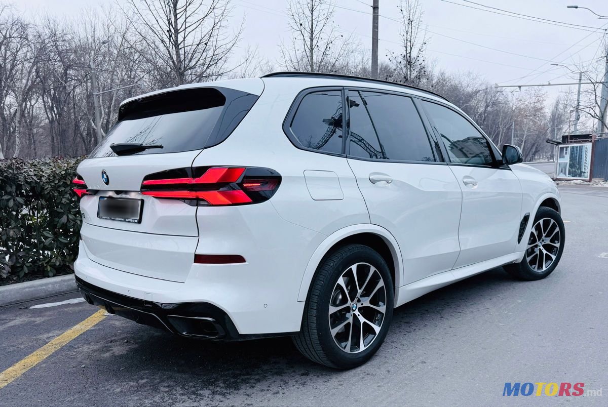 2024' BMW X5 photo #3