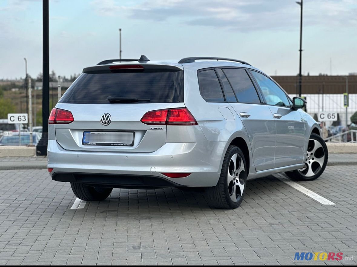 2014' Volkswagen Golf photo #2