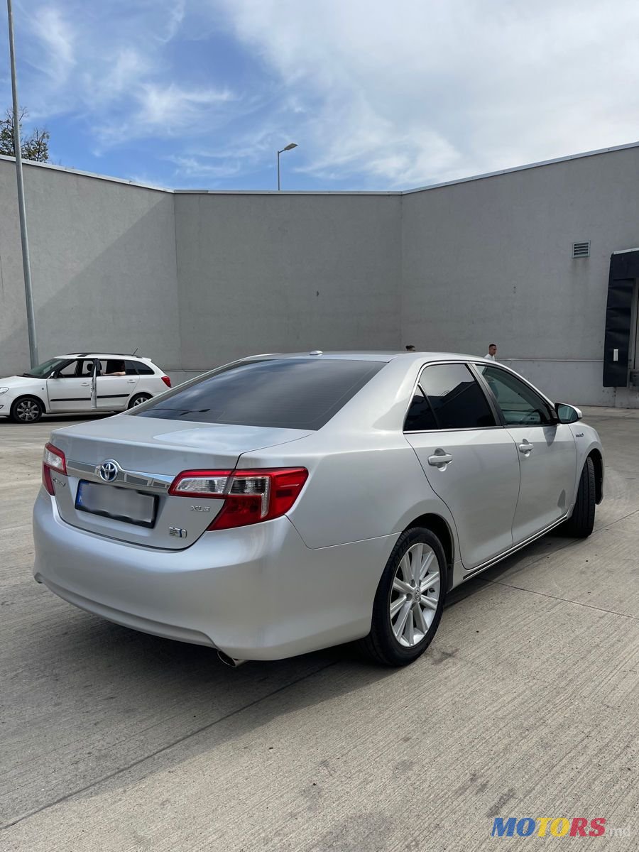 2013' Toyota Camry photo #6