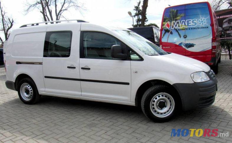 2009' Volkswagen Caddy photo #3