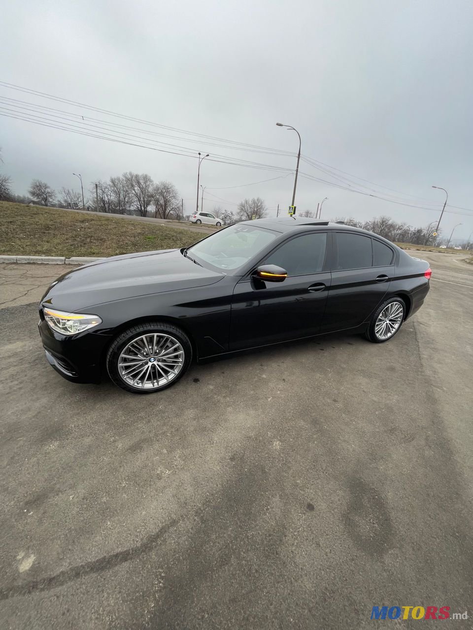 2020' BMW 5 Series photo #4