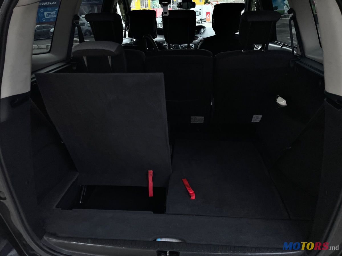 2013' Renault Grand Scenic photo #4