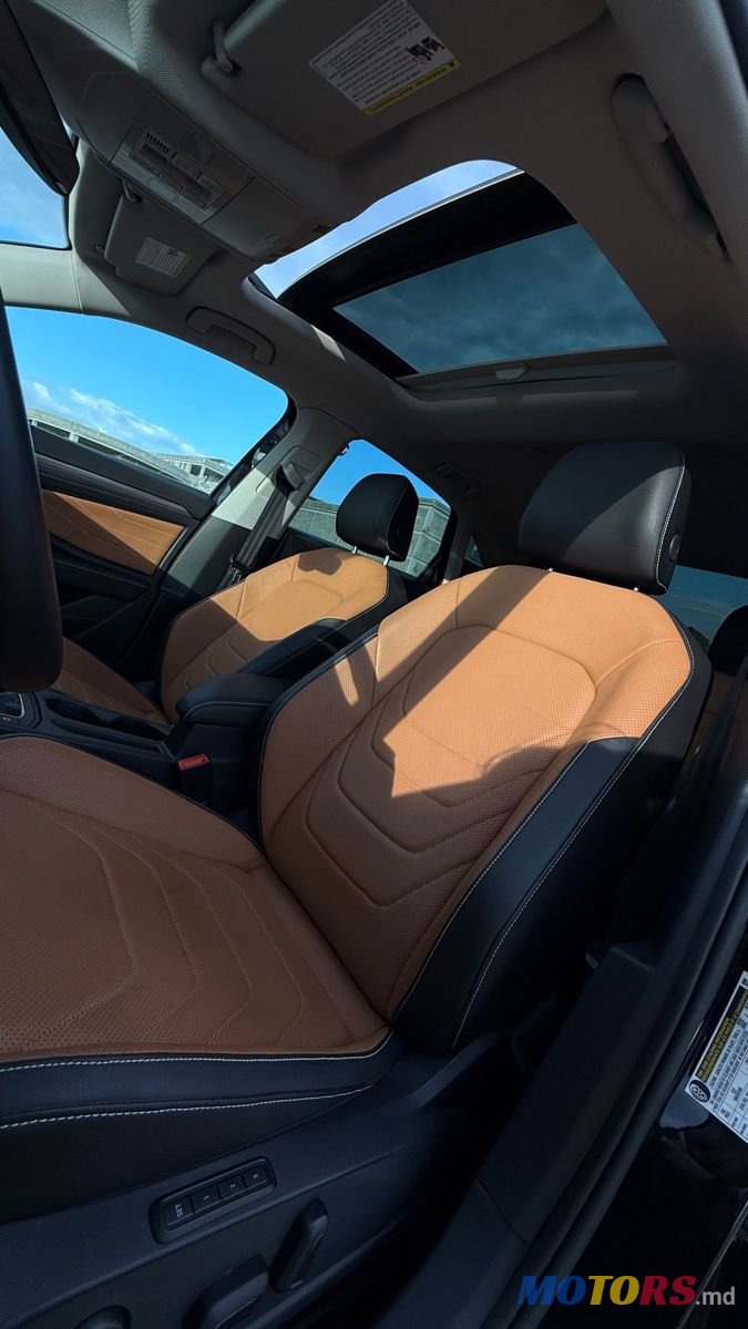 2024' Volkswagen Jetta photo #3