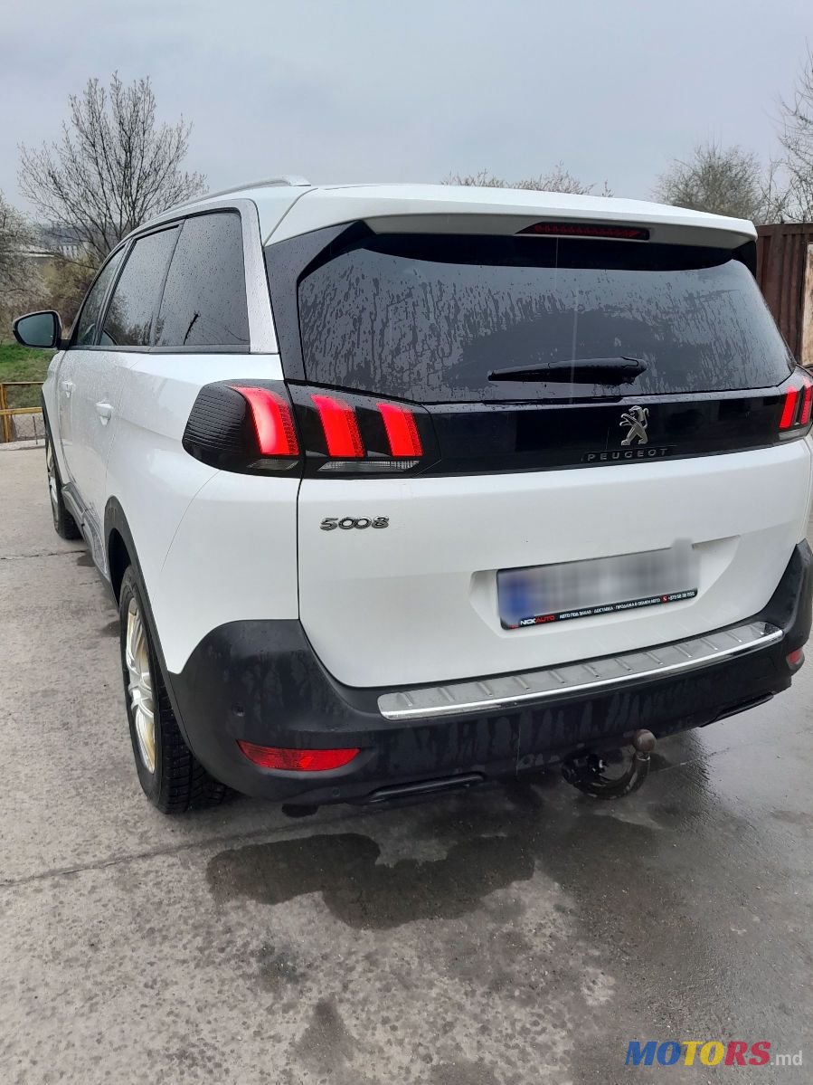 2019' Peugeot 5008 photo #4
