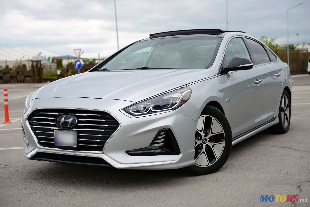 2020' Hyundai Sonata photo #1