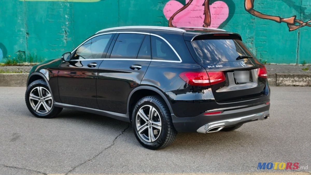 2018' Mercedes-Benz GLC photo #2