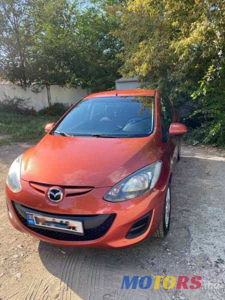 2012' Mazda 2 photo #2