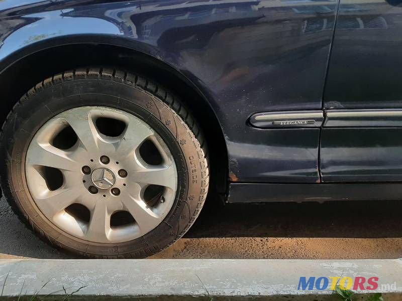 2004' Mercedes-Benz C photo #5
