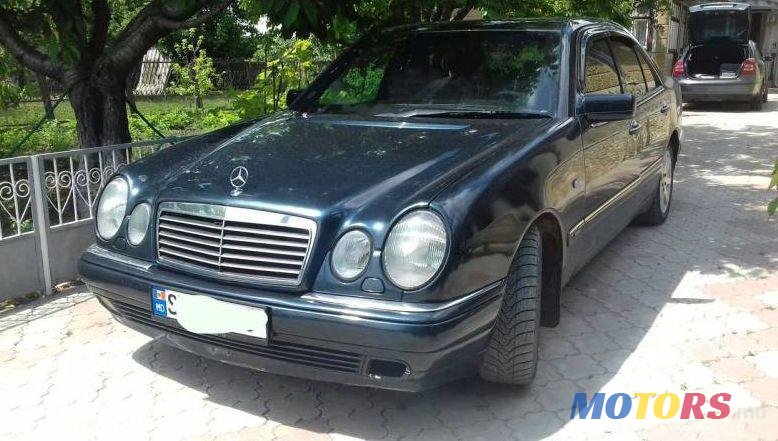 1996' Mercedes-Benz E photo #2