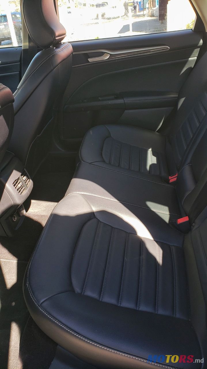 2017' Ford Fusion photo #6