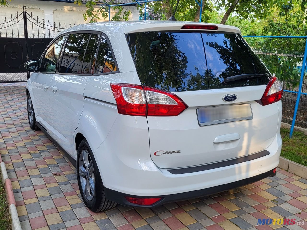 2017' Ford Grand C-MAX photo #4