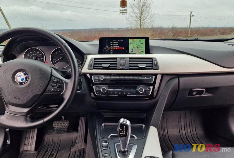 2016' BMW 3 Series photo #3