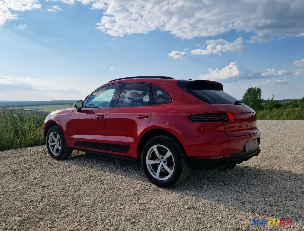 2018' Porsche Macan photo #1
