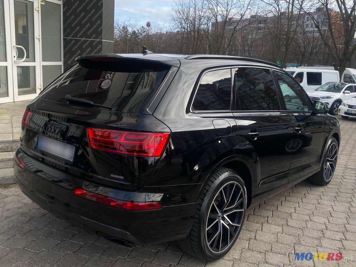 2017' Audi Q7 photo #6