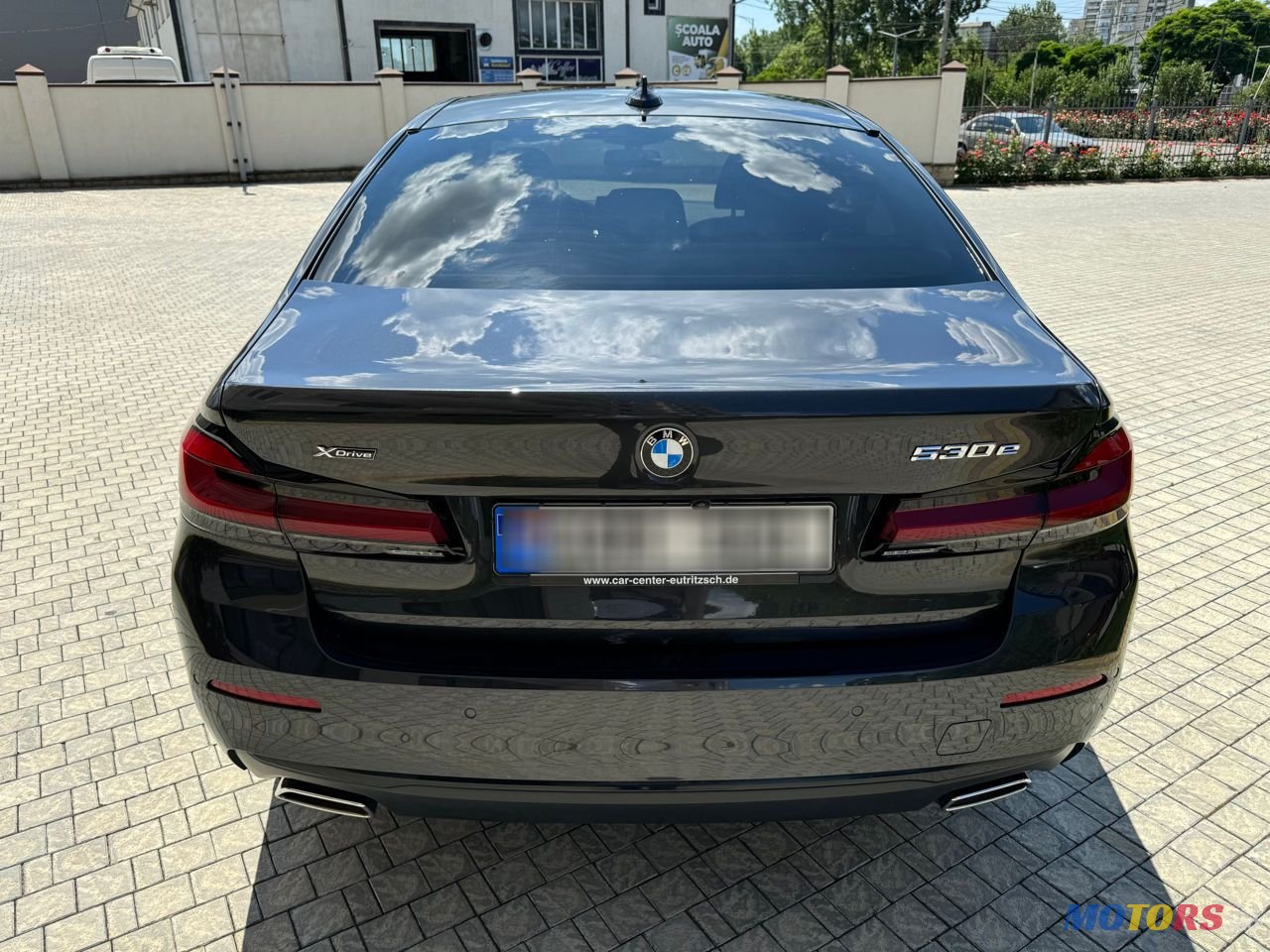 2020' BMW 5 Series photo #6