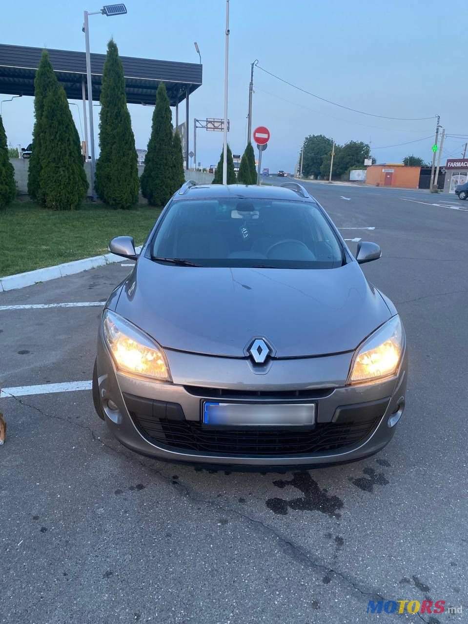 2012' Renault Megane photo #6