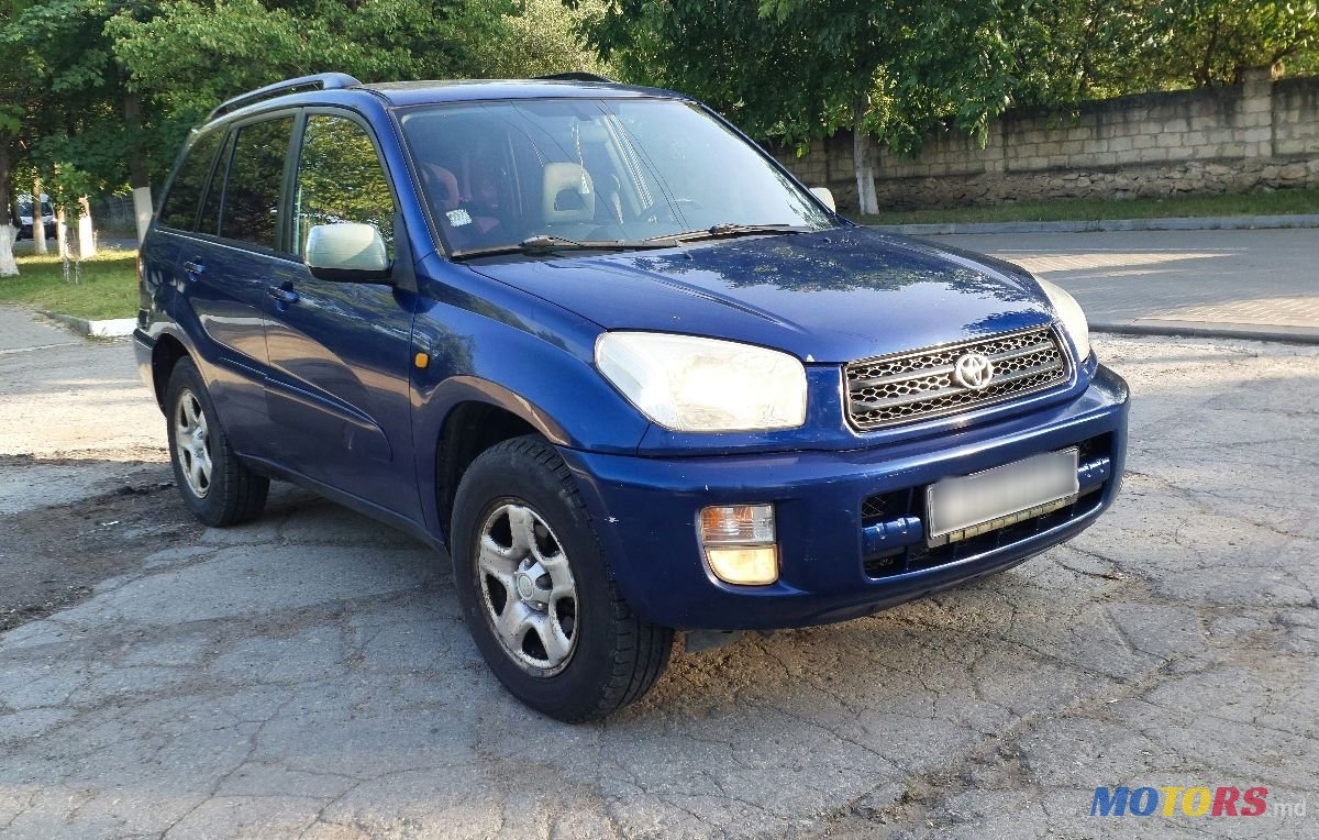 2001' Toyota RAV4 photo #1