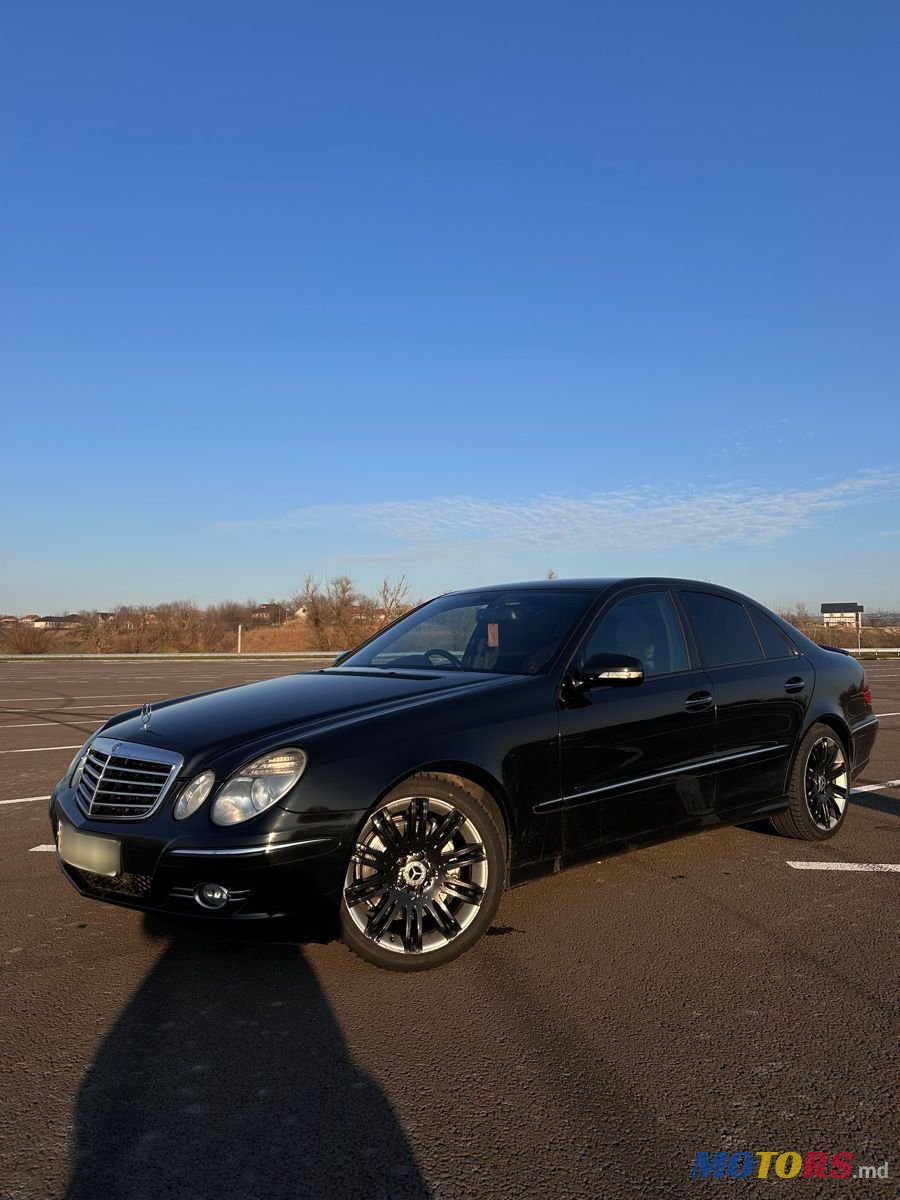 2008' Mercedes-Benz E-Class photo #2