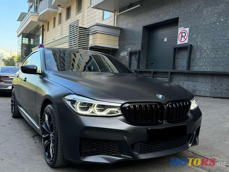 2018' BMW 6 Series Gran Turismo photo #2