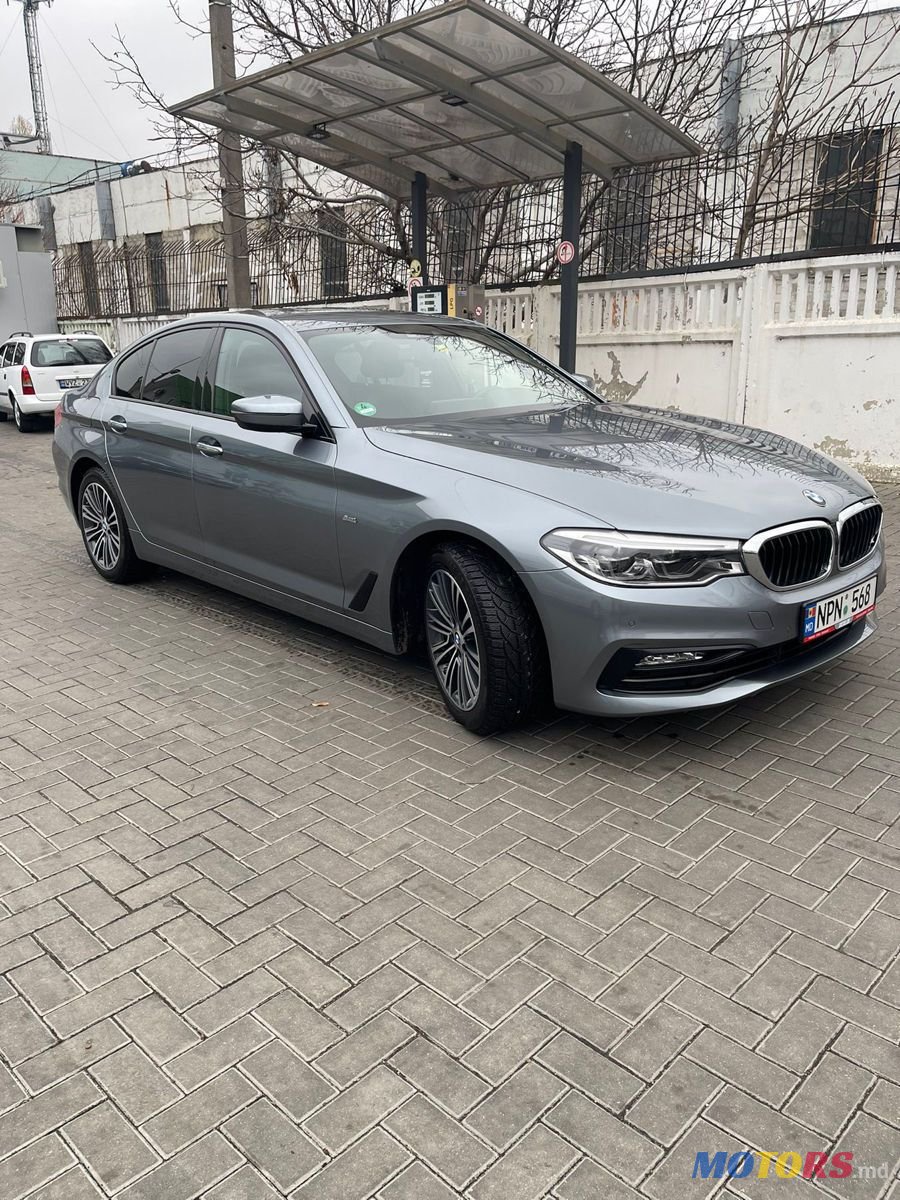 2017' BMW 5 Series photo #2