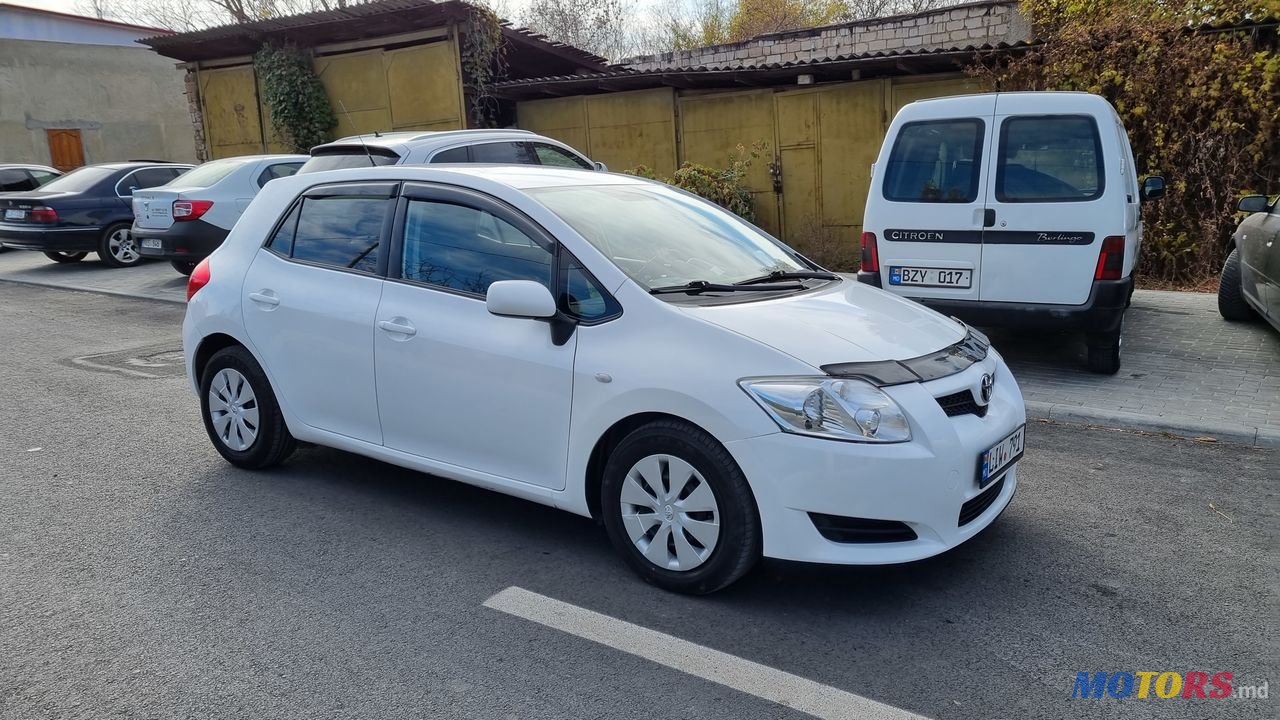 2009' Toyota Auris photo #6