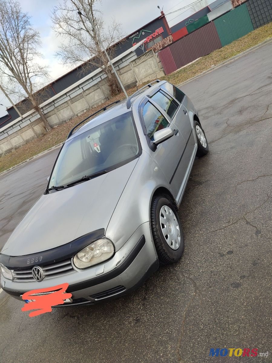 2004' Volkswagen Golf photo #1