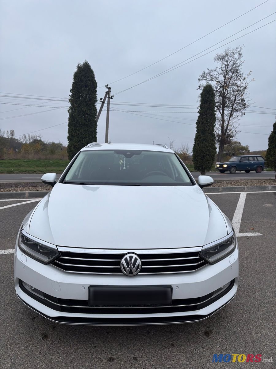 2017' Volkswagen Passat photo #2