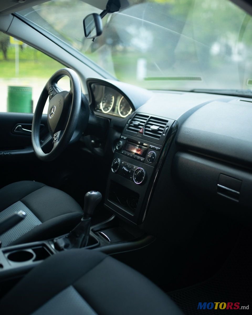 2004' Mercedes-Benz A-Class photo #3