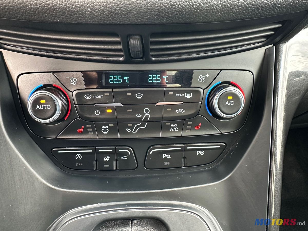 2018' Ford Kuga photo #5