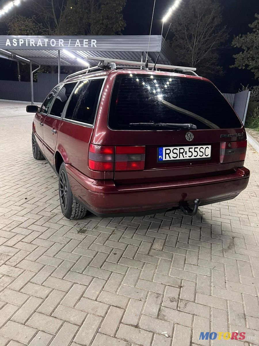 1995' Volkswagen Passat photo #1