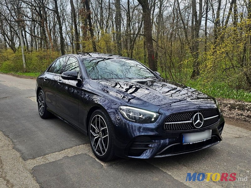 2022' Mercedes-Benz E-Class photo #4