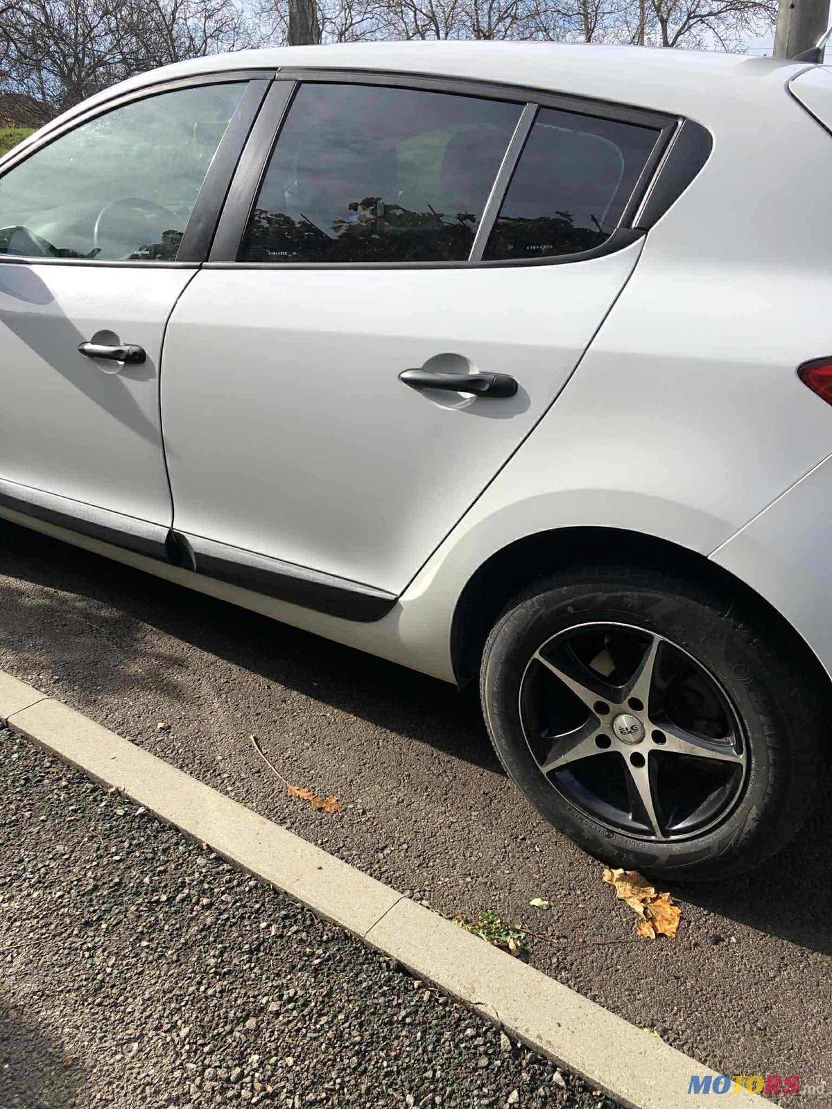 2009' Renault Megane photo #3