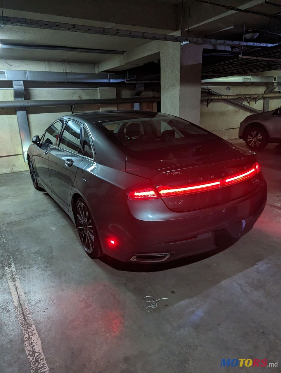 2016' Lincoln MKZ photo #2