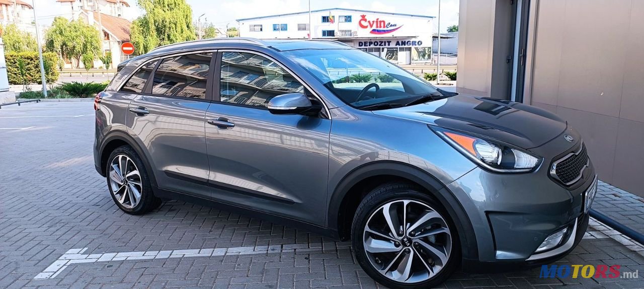 2017' Kia Niro photo #3