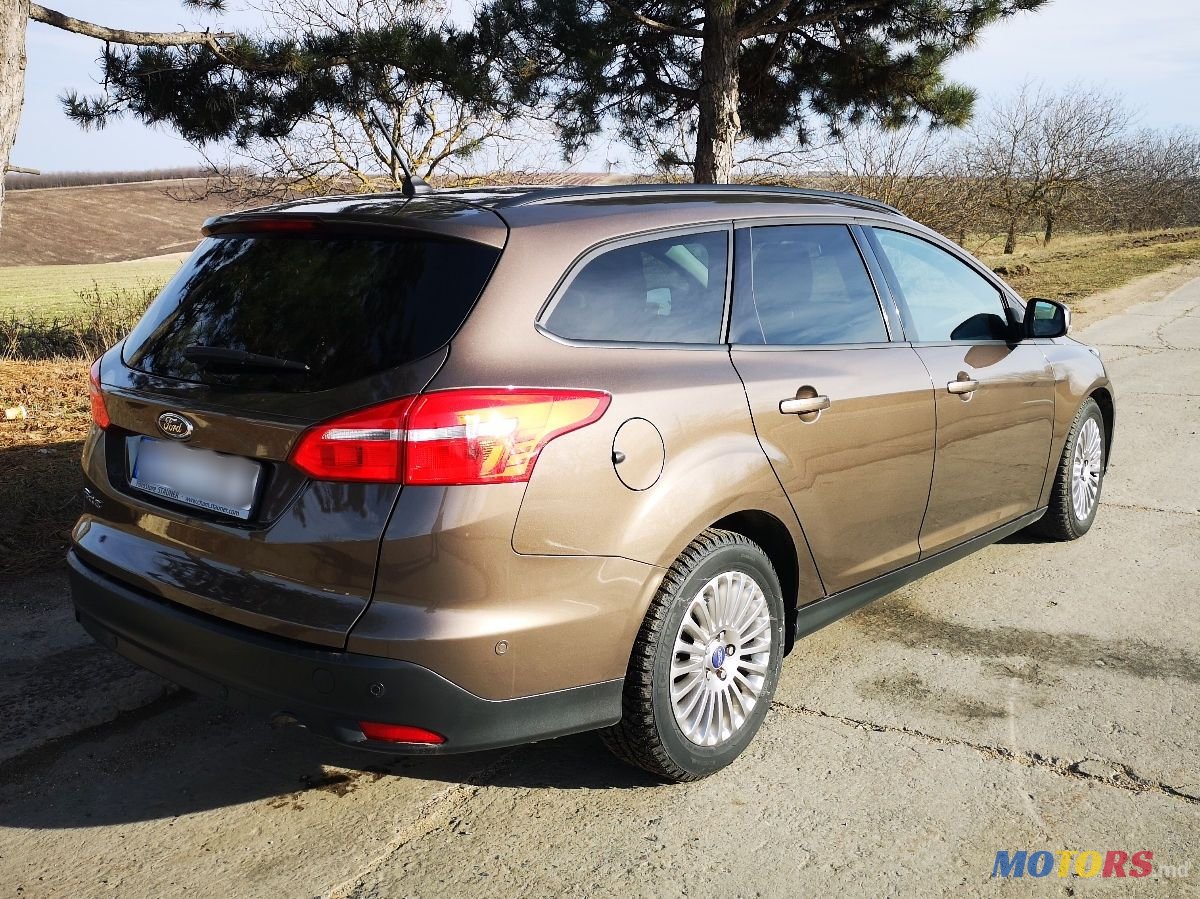 2017' Ford Focus photo #5