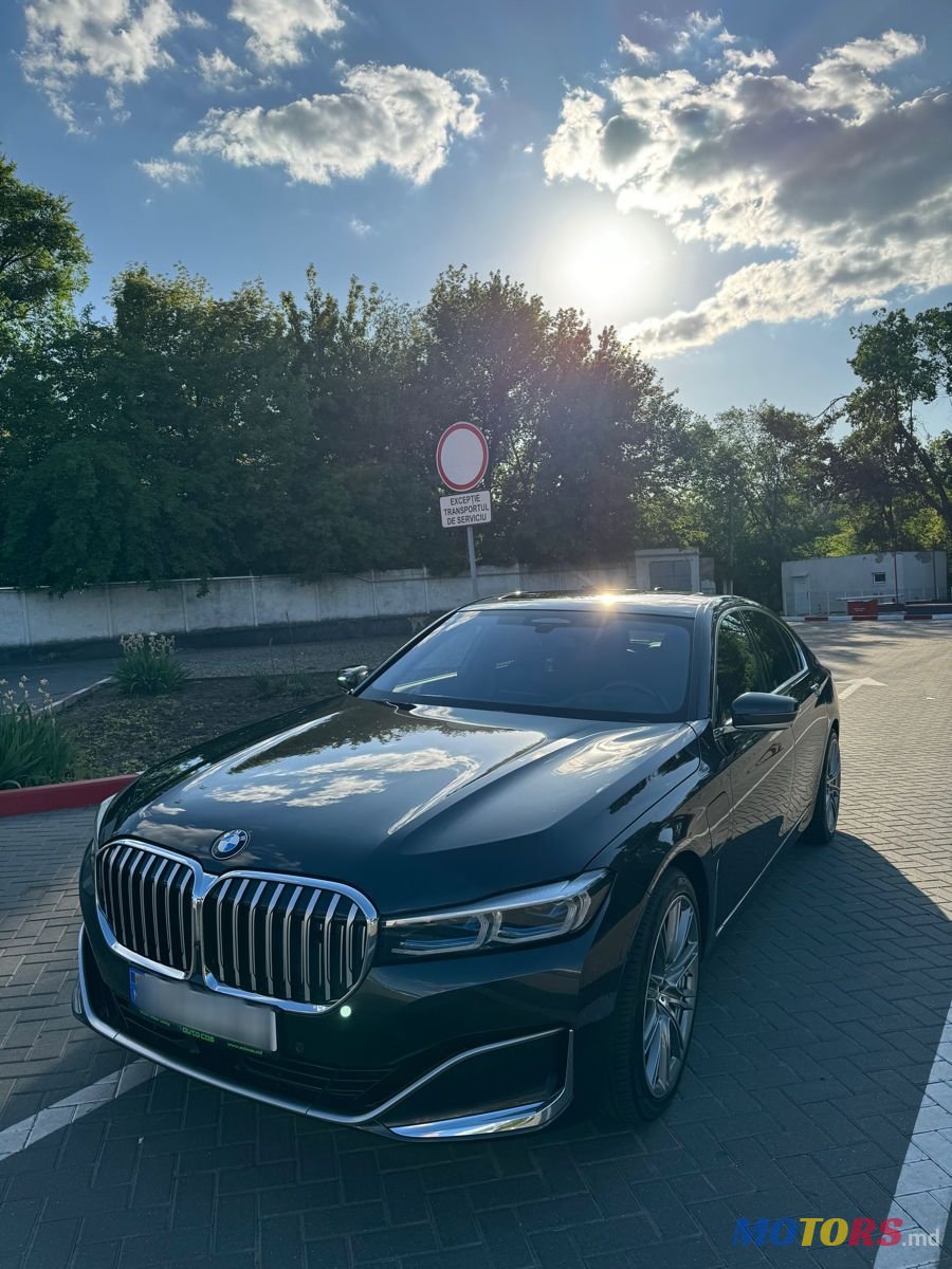 2019' BMW 7 Series photo #1
