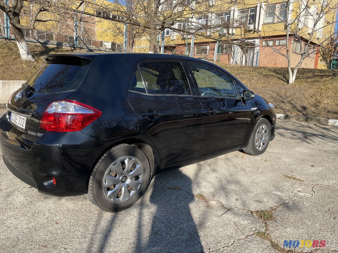 2011' Toyota Auris photo #5