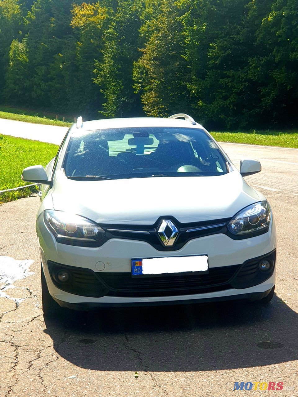 2014' Renault Megane photo #2