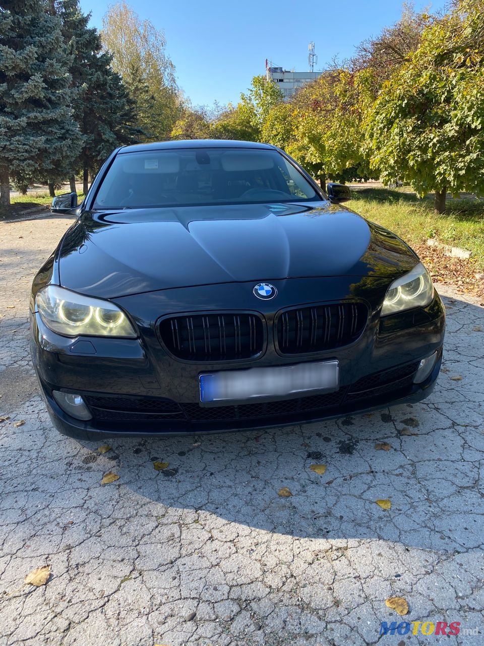 2012' BMW 5 Series photo #1