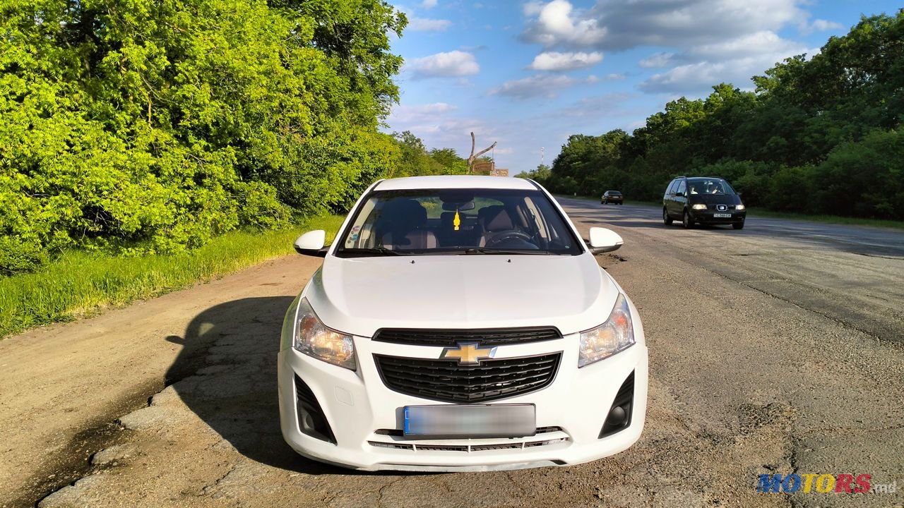 2013' Chevrolet Cruze photo #1