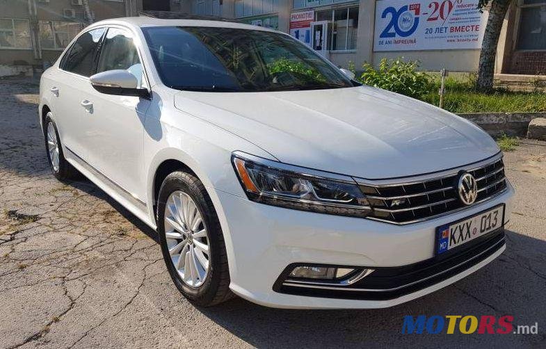 2016' Volkswagen Passat photo #1