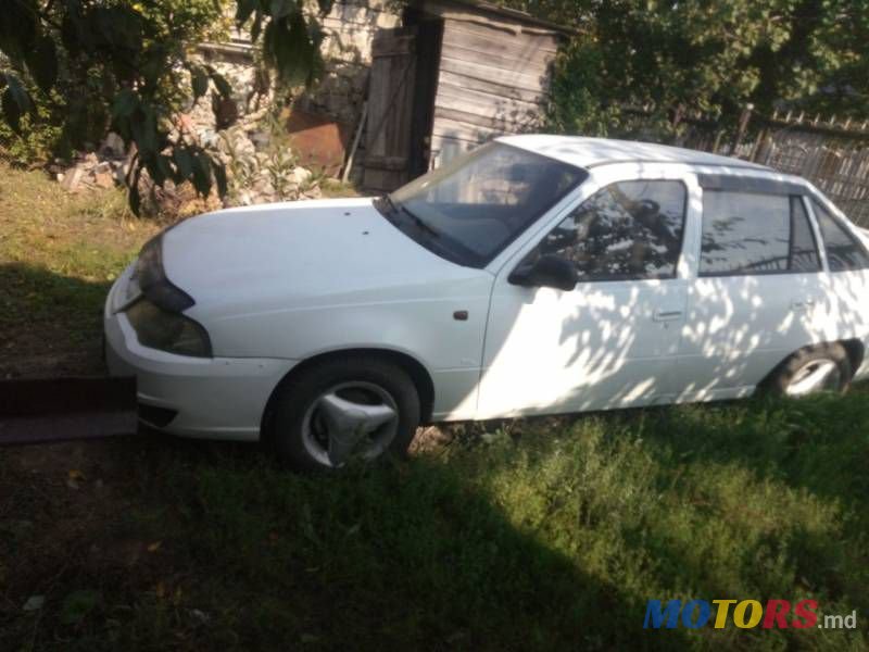 2009' Daewoo Nexia photo #2