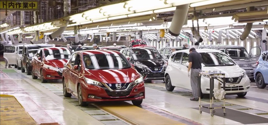 Дилерские центры Nissan обвинили в лживой рекламе: низкие цены и навязанные допы
