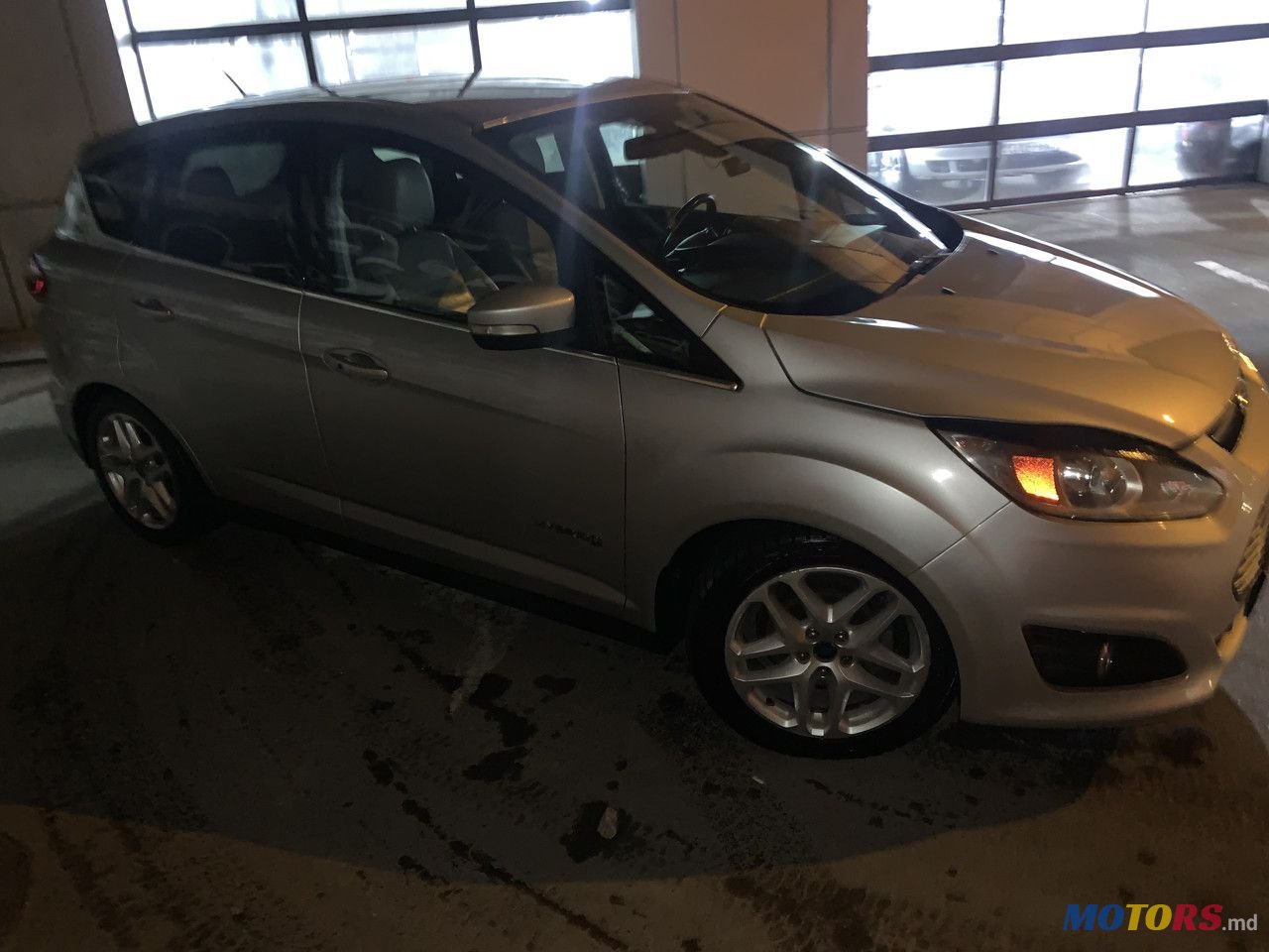 2013' Ford C-MAX photo #2