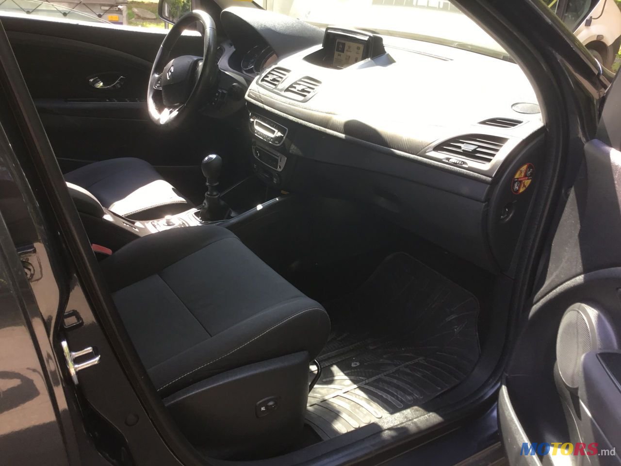 2013' Renault Megane photo #5