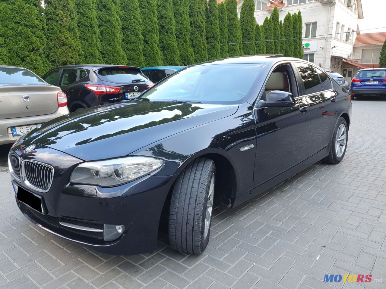 2012' BMW 5 Series photo #1