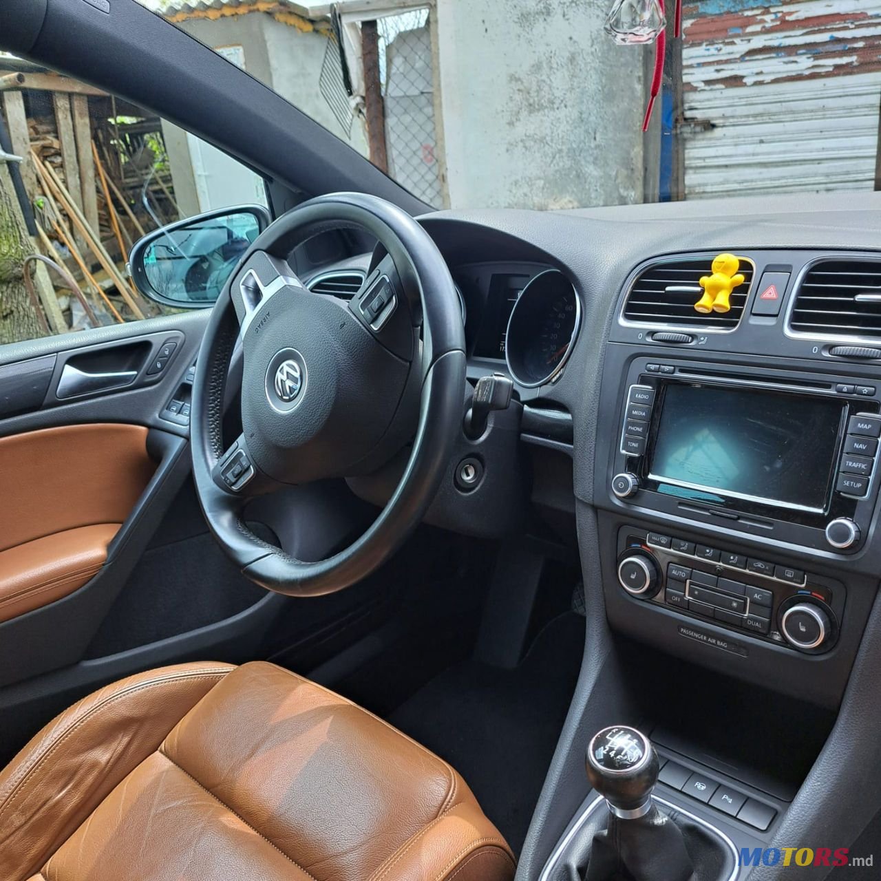 2011' Volkswagen Golf photo #6