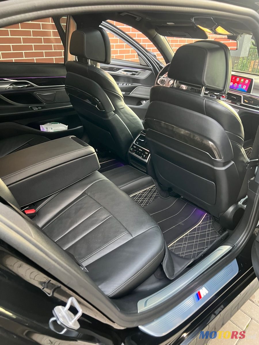 2018' BMW 7 Series photo #6