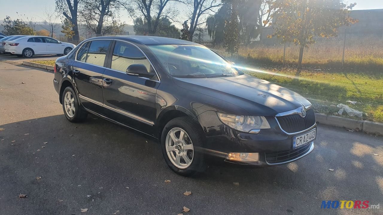 2013' Skoda Superb photo #1