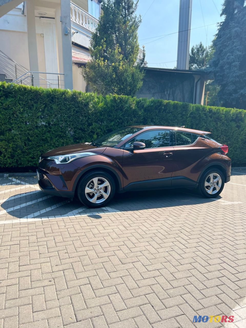 2017' Toyota C-HR photo #2